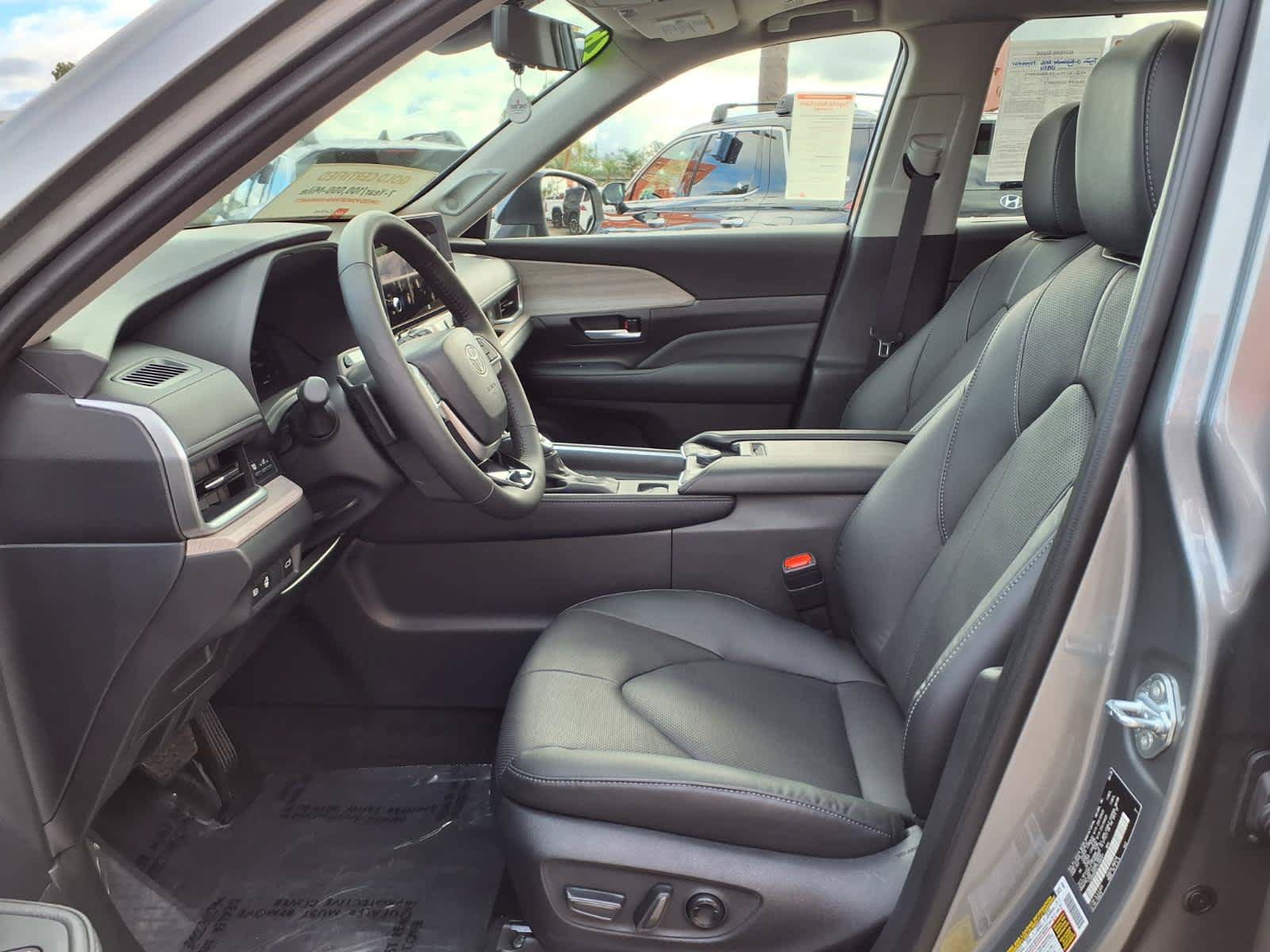 Certified 2026 Toyota Grand Highlander AWD image 18