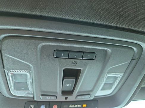 Used 2021 GMC Sierra 1500 SLT image 25