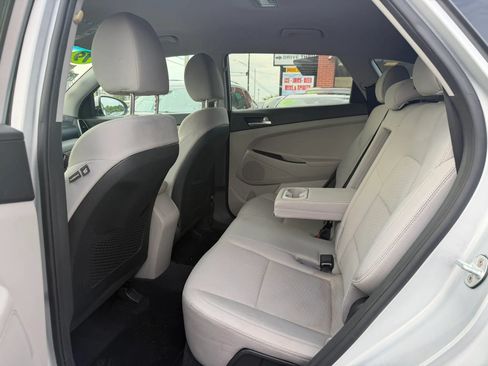 Used 2019 Hyundai Tucson SE AWD/4WD image 14