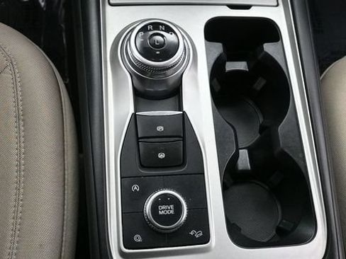 Used 2021 Ford Explorer XLT AWD/4WD image 19