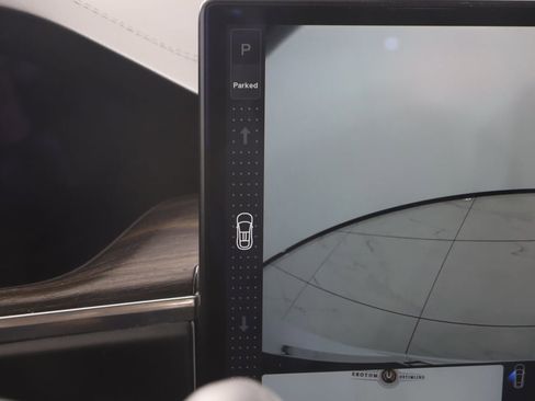 Used 2022 Tesla Model X image 7