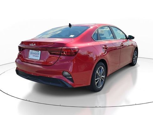 Used 2024 Kia Forte LXS FWD image 8