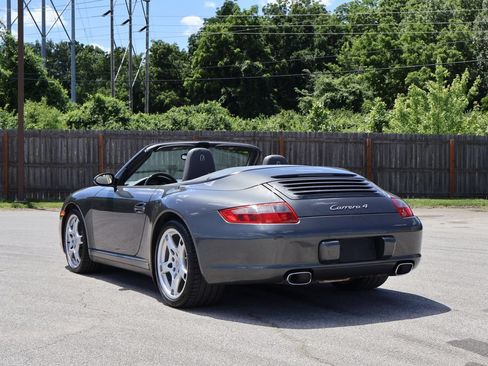 Used 2006 Porsche 911 Carrera 4 AWD/4WD image 3