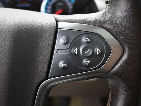 Used 2017 Chevrolet Suburban Premier image 28