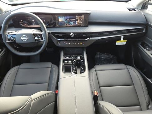 Certified 2025 Nissan Murano SV image 5