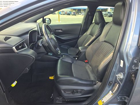 Used 2022 Toyota Corolla XSE image 8