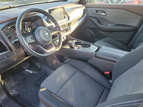 Certified 2023 Nissan Rogue SV image 14