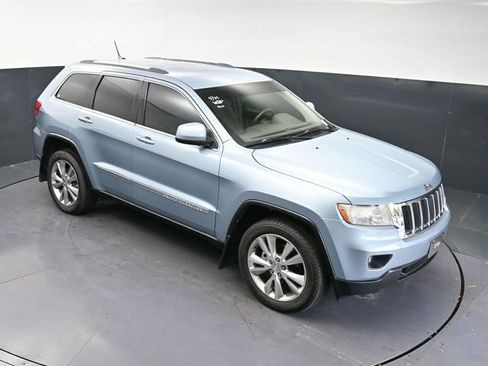 Used 2012 Jeep Grand Cherokee Laredo RWD image 24