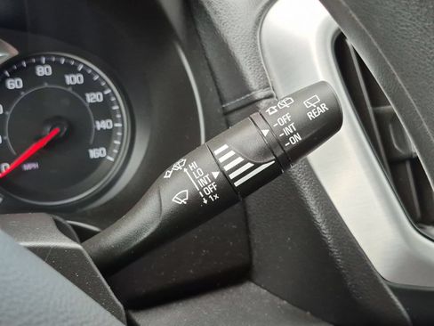 Used 2022 GMC Terrain SLE w/ Driver Convenience Package FWD image 16