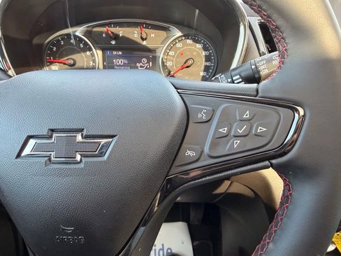 Used 2023 Chevrolet Equinox RS image 19
