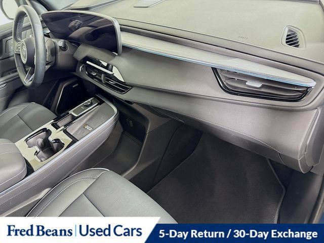 Used 2025 Buick Enclave Preferred FWD image 37