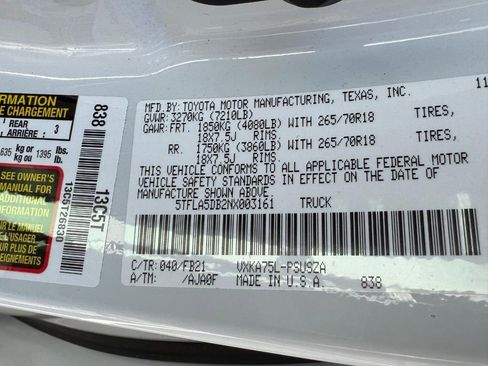 Used 2022 Toyota Tundra SR5 w/ SR5 Convenience Package image 24