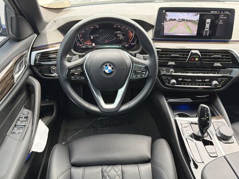 Used 2023 BMW 540i w/ Convenience Package RWD image 15