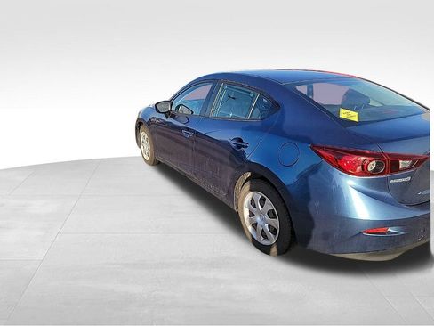 Used 2018 MAZDA MAZDA3 Sport image 6