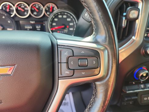 Used 2021 Chevrolet Silverado 2500 LT w/ Convenience Package image 17