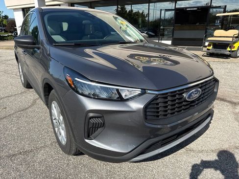 Used 2024 Ford Escape Active w/ Cold Weather Package FWD image 12