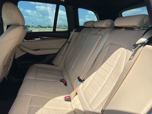 Used 2019 BMW X3 xDrive30i w/ Premium Package image 12