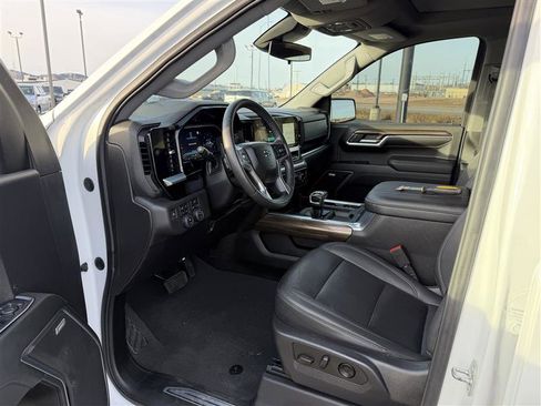 Used 2023 Chevrolet Silverado 1500 RST w/ Redline Edition image 8