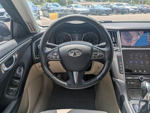 Used 2015 INFINITI Q50 Premium w/ Navigation Package RWD image 16