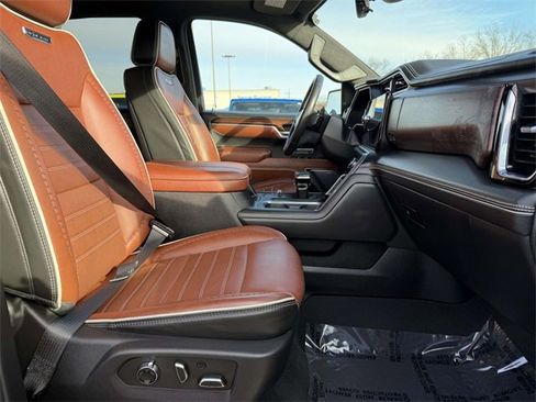 Used 2023 GMC Sierra 1500 Denali Ultimate image 7