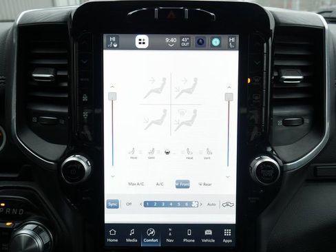 Used 2023 RAM 1500 Laramie image 24