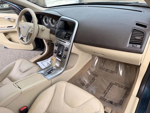 Used 2011 Volvo XC60 3.2 image 15