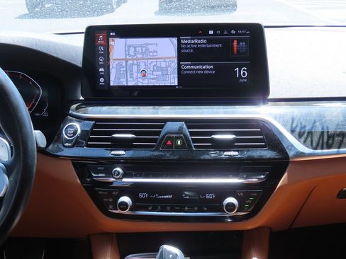 Used 2023 BMW 530i w/ M Sport Package RWD image 8