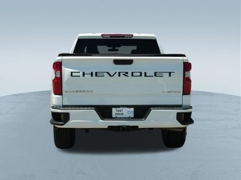 Used 2022 Chevrolet Silverado 1500 Custom RWD image 8