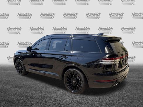Used 2026 Lincoln Aviator Reserve AWD/4WD image 8