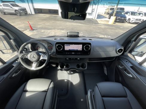 New 2026 Mercedes-Benz Sprinter 2500 image 8