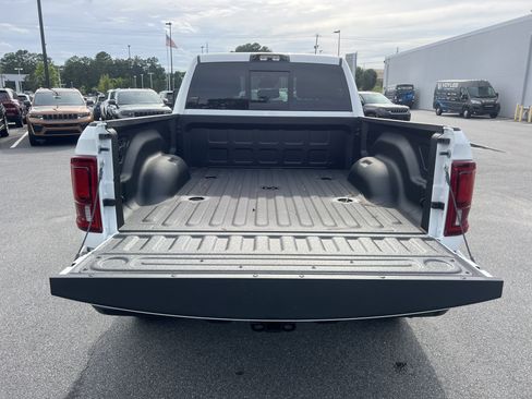 New 2026 RAM 2500 Laramie w/ Night Edition AWD/4WD image 17