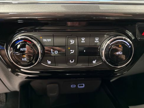 New 2026 Chevrolet Trax ACTIV FWD image 16