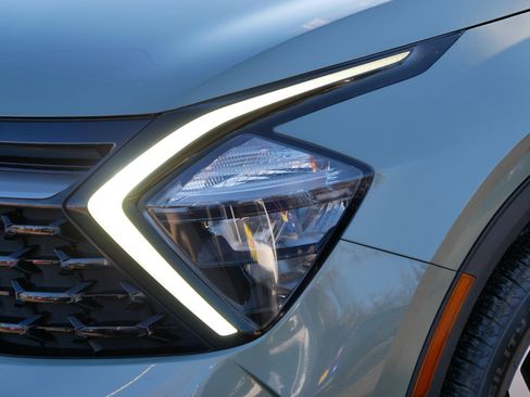 Certified 2023 Kia Sportage X-Line w/ X-Line Premium Package image 16