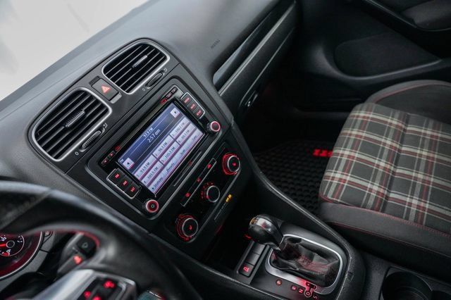 Used 2011 Volkswagen GTI 4-Door FWD image 51