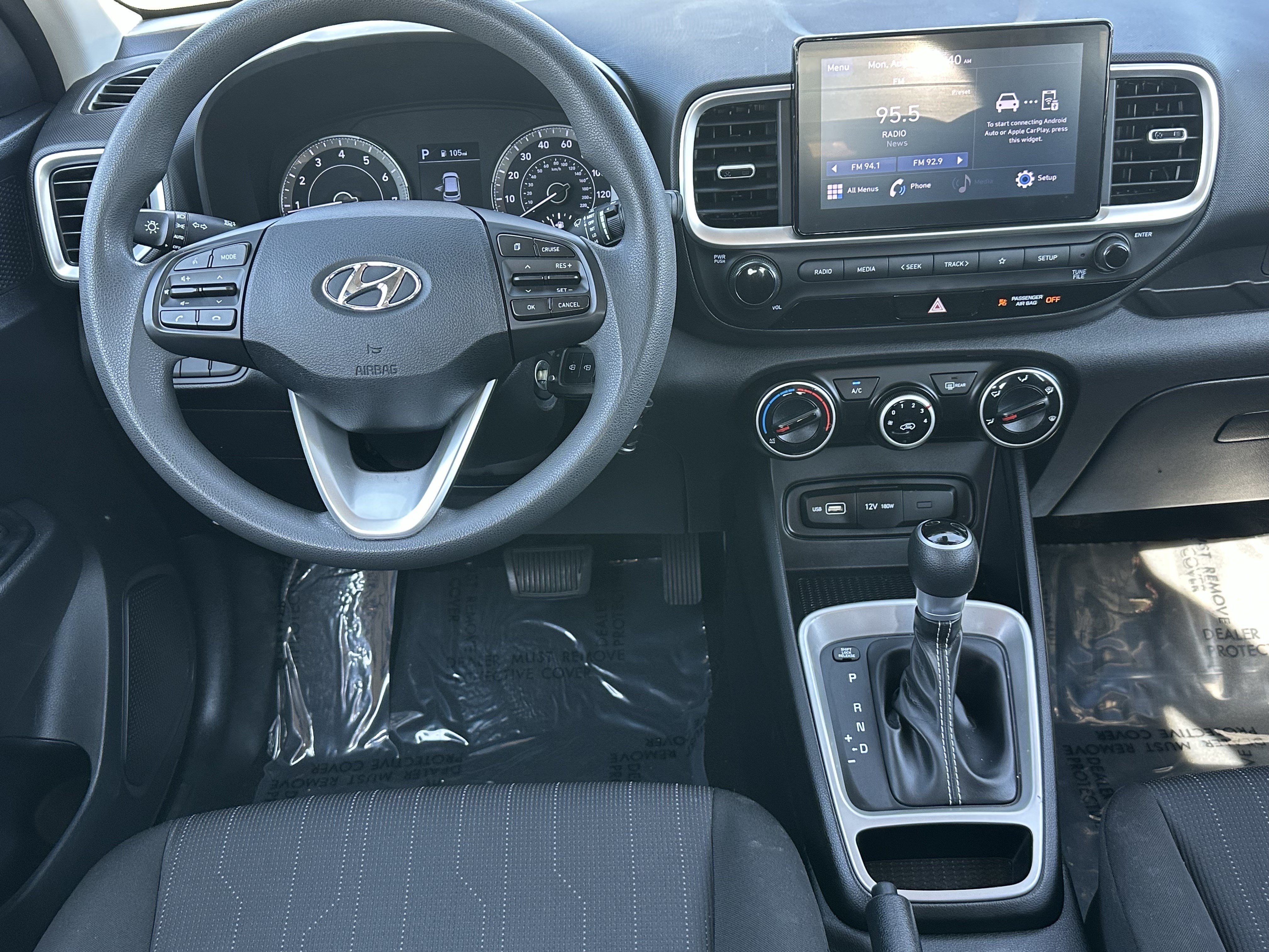 Used 2022 Hyundai Venue SE w/ Cargo Package FWD image 20