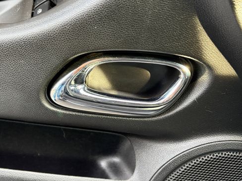 Used 2014 Chevrolet Camaro LT RWD image 9