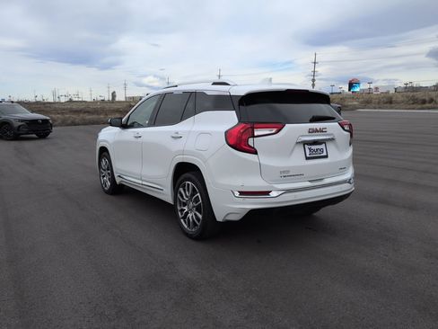 Used 2024 GMC Terrain Denali AWD/4WD image 5