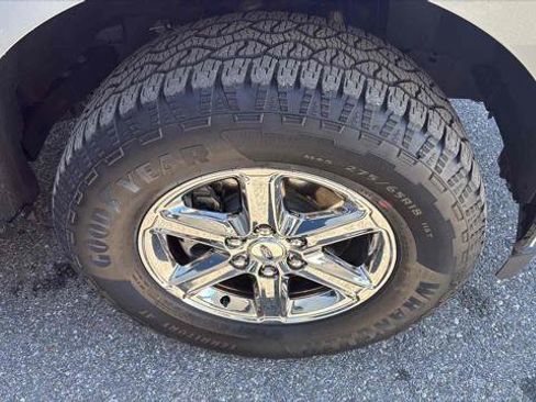 Used 2025 Ford F150 XLT w/ Equipment Group 301A Standard image 12