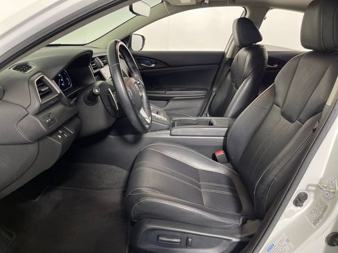 Used 2020 Honda Insight Touring image 12