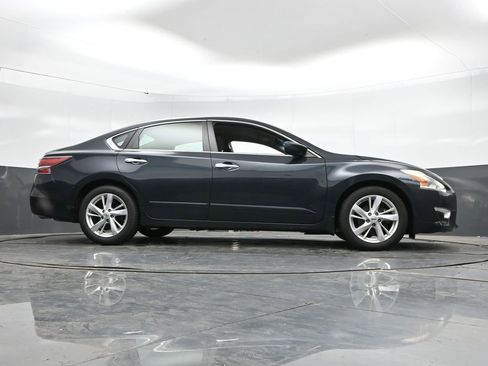 Used 2014 Nissan Altima 2.5 SV FWD image 29
