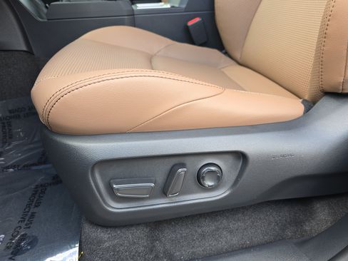 New 2026 Toyota 4Runner Limited AWD/4WD image 30