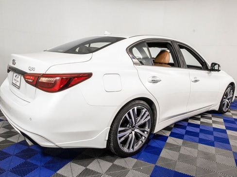 Used 2024 INFINITI Q50 Sensory image 3
