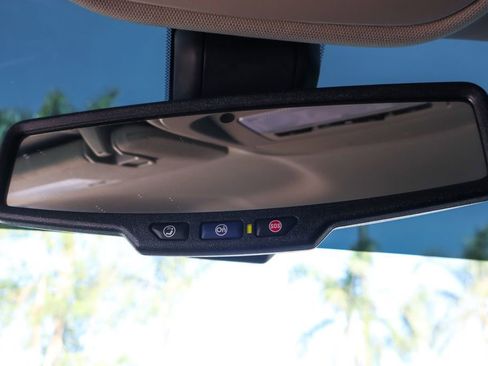 Used 2022 Chevrolet Colorado LT w/ Redline Special Edition image 31