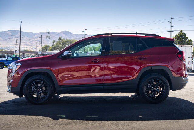 Certified 2024 GMC Terrain AT4 w/ Infotainment Package II AWD/4WD image 3