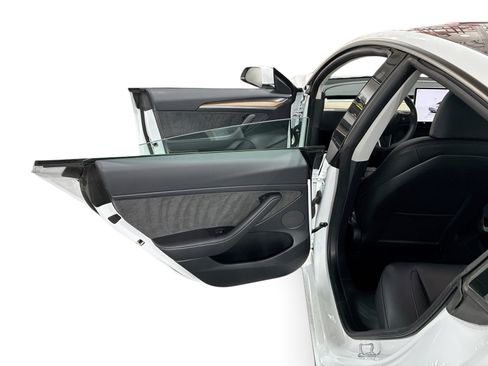 Certified 2023 Tesla Model 3 Standard Range RWD image 10