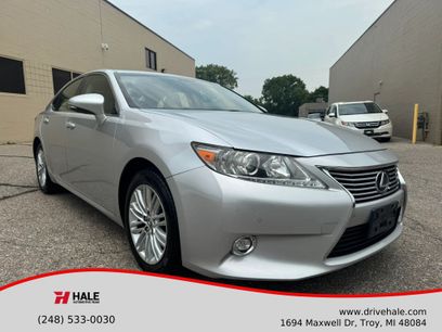 Used 2014 Lexus ES 350 w/ Luxury Package