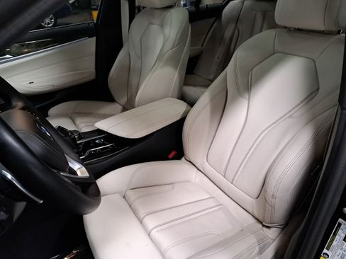 Used 2023 BMW 530e xDrive w/ Premium Package AWD/4WD image 15