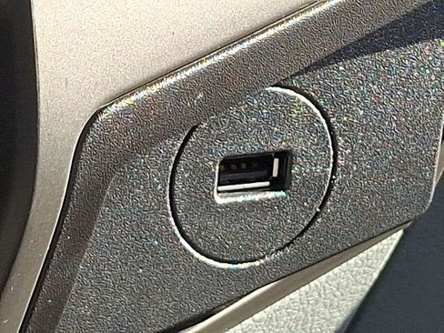 Used 2023 Ford F650 2WD Regular Cab Super Duty image 23