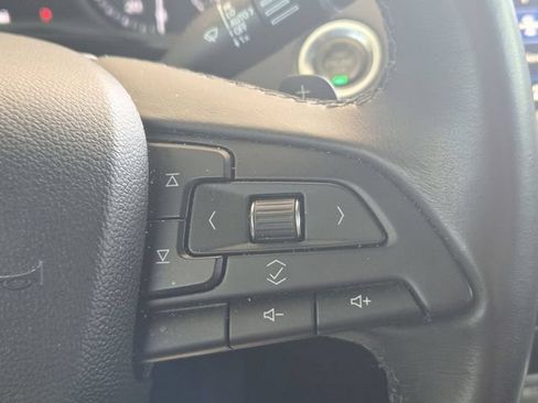 Used 2019 Cadillac XT4 Premium Luxury w/ Technology Package FWD image 13