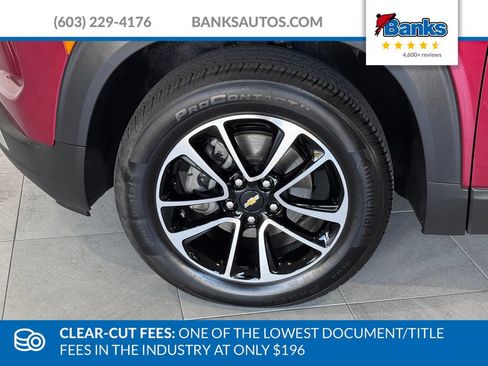 Used 2025 Chevrolet TrailBlazer LT w/ Convenience Package AWD/4WD image 4